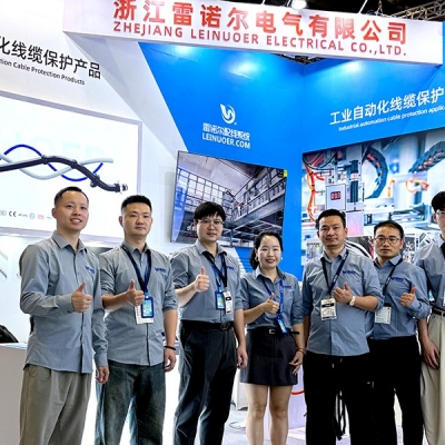浙江老子有钱lzyq88电气参展工博会圆满成功，工业线缆连接保护方案收获关注与认可